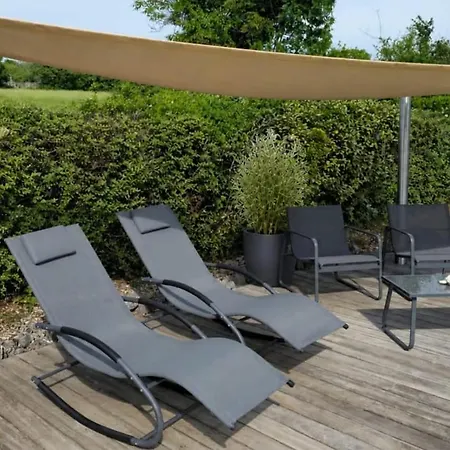 Maison Sur Le Causse Dans Village Lotois Concots